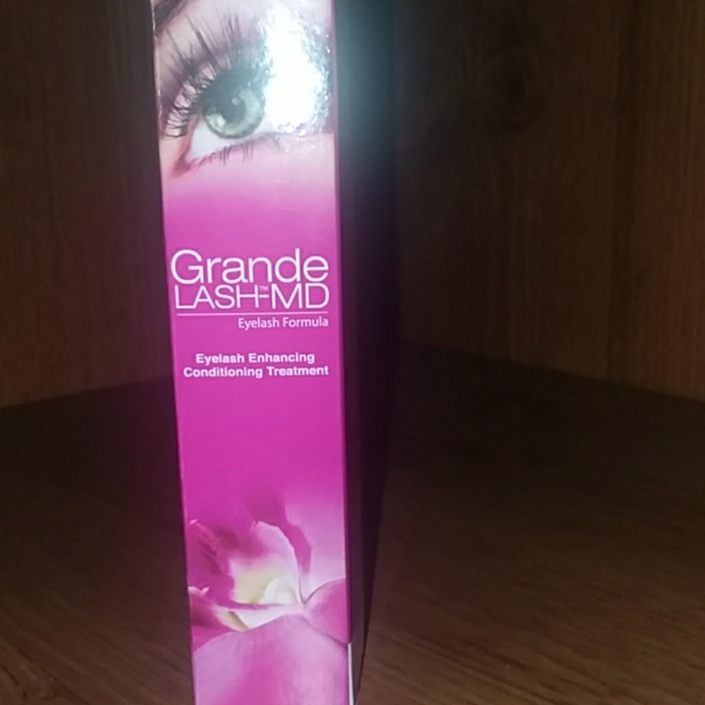 GrandeLash MD lash growing formula